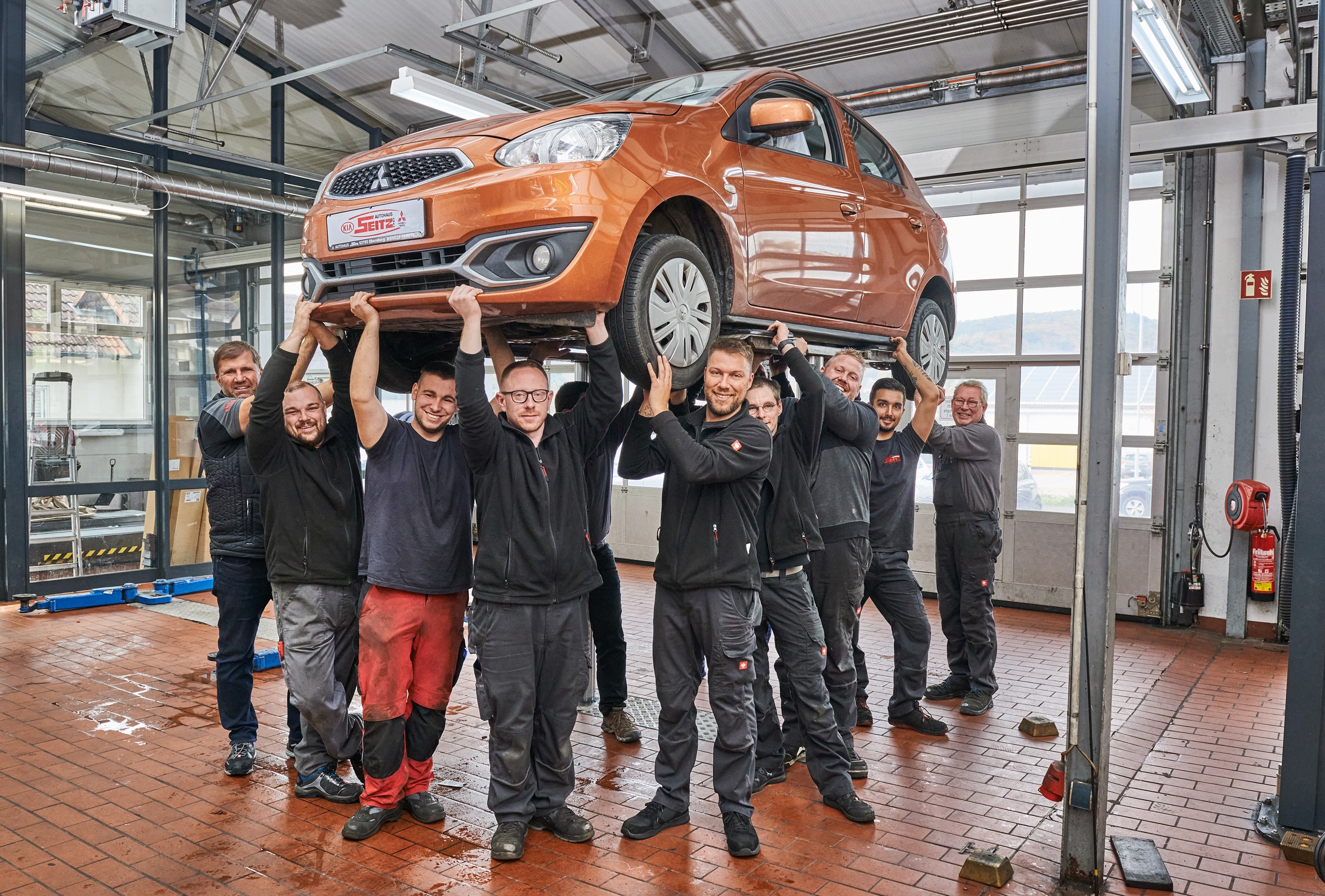 Das Werkstatt-Team vom Autohaus Seitz